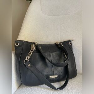Danier medium Black Leather Handbag with gold chains NWOT NO FLAWS
